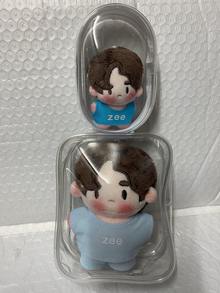Laytina_lil's tweet photo. [SALE] 5/10cm znn doll keychain In stock!!
พร้อมส่ง!! พวงกุญแจตุ๊กตา5/10ซม

5cm คู่ละ 650.-/pair
10cm คู่ละ 950.-/pair
5cm(pair)+ 10cm(pair) = 1,500.- free bag
📮📦50.-
⛴️Overseas shipping✅

#ตุ๊กตา5cm #znndoll #zeenunewdoll #5cmdoll #keychain #ตุ๊กตา10cm #10cmdoll https://t.co/WiuHQoWFcA
