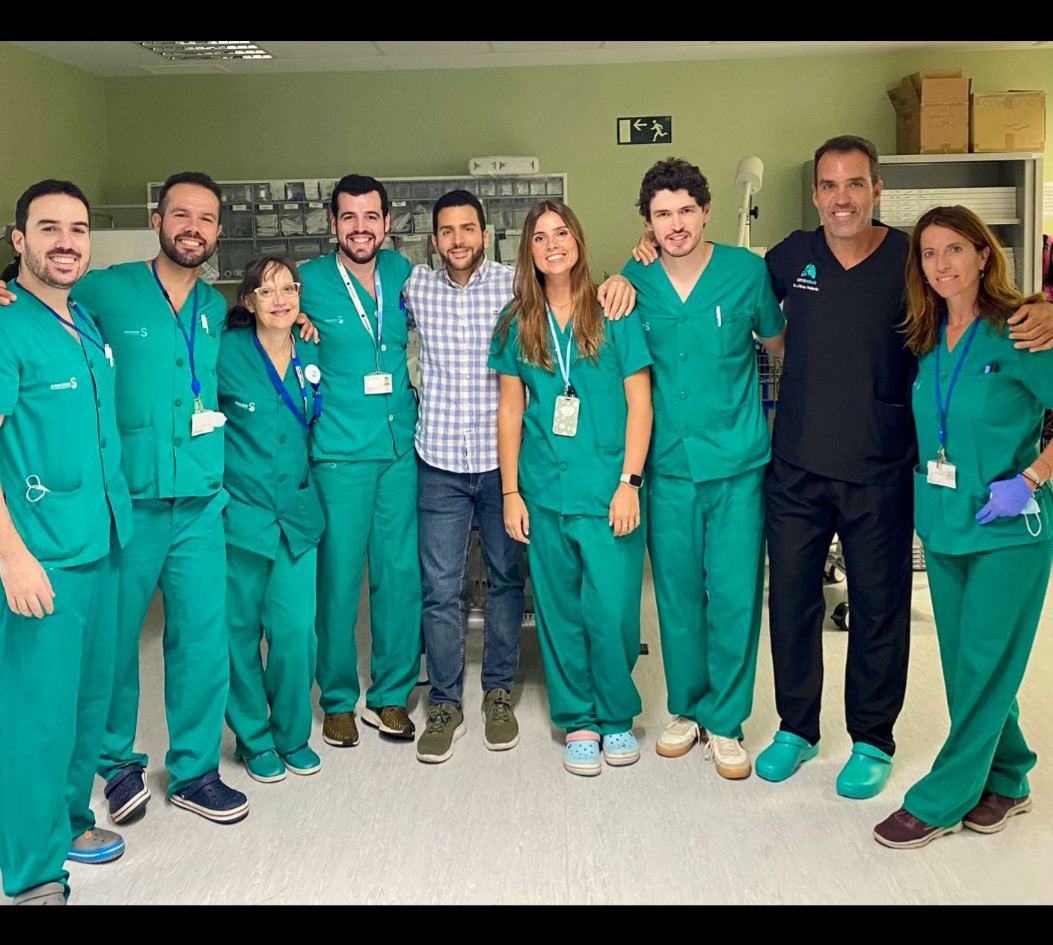 MansoAso's tweet photo. "Thursday-ROSING" with incredible @MiguelAriza83 and @jpallaresneumo. Thanks for sharing🫁💯💯
#cytopath #pneumo #lungcancer https://t.co/irKNkWWvSZ