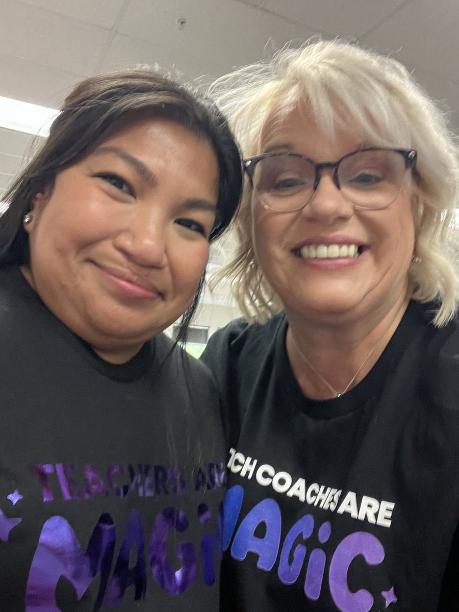 Tech coaches sharing the magic with our new teachers at New Staff Orientation Day! 🪄✨#thursdaytechshirt #teacherpd #techcoach