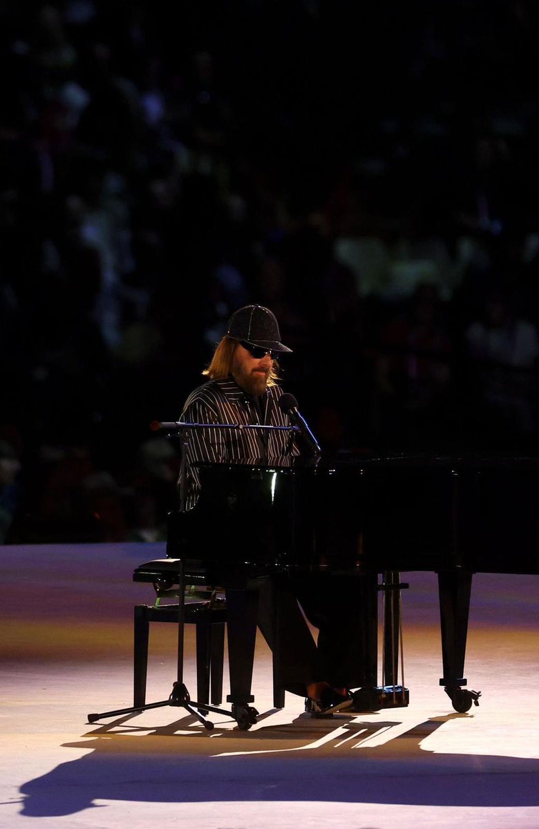 Sebastien Tellier tweet media