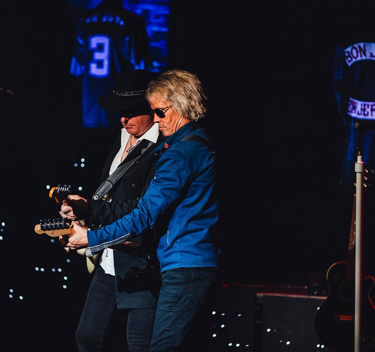 bonjoviexp's tweet photo. Double trouble on the guitars! 🎸⚡️
Bringing the heat and shredding the night away. The stage is where the magic happens! 🤘🔥
#GuitarHeroes #LiveMusic #RockAndRoll #StageVibes #ShredMasters https://t.co/qvpY9wcq2u