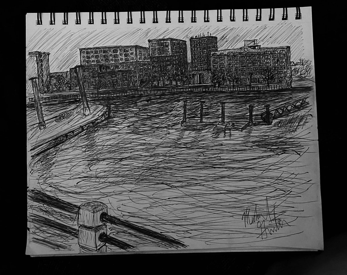 MichaelAGunter's tweet photo. @SophiaBush @HilarieBurton @bryangreenberg Here is a picture I drew with a ballpoint pen. Do you recognize the view or am I as terrible an artist as I think I am. #OTH https://t.co/BcoE8g02O5