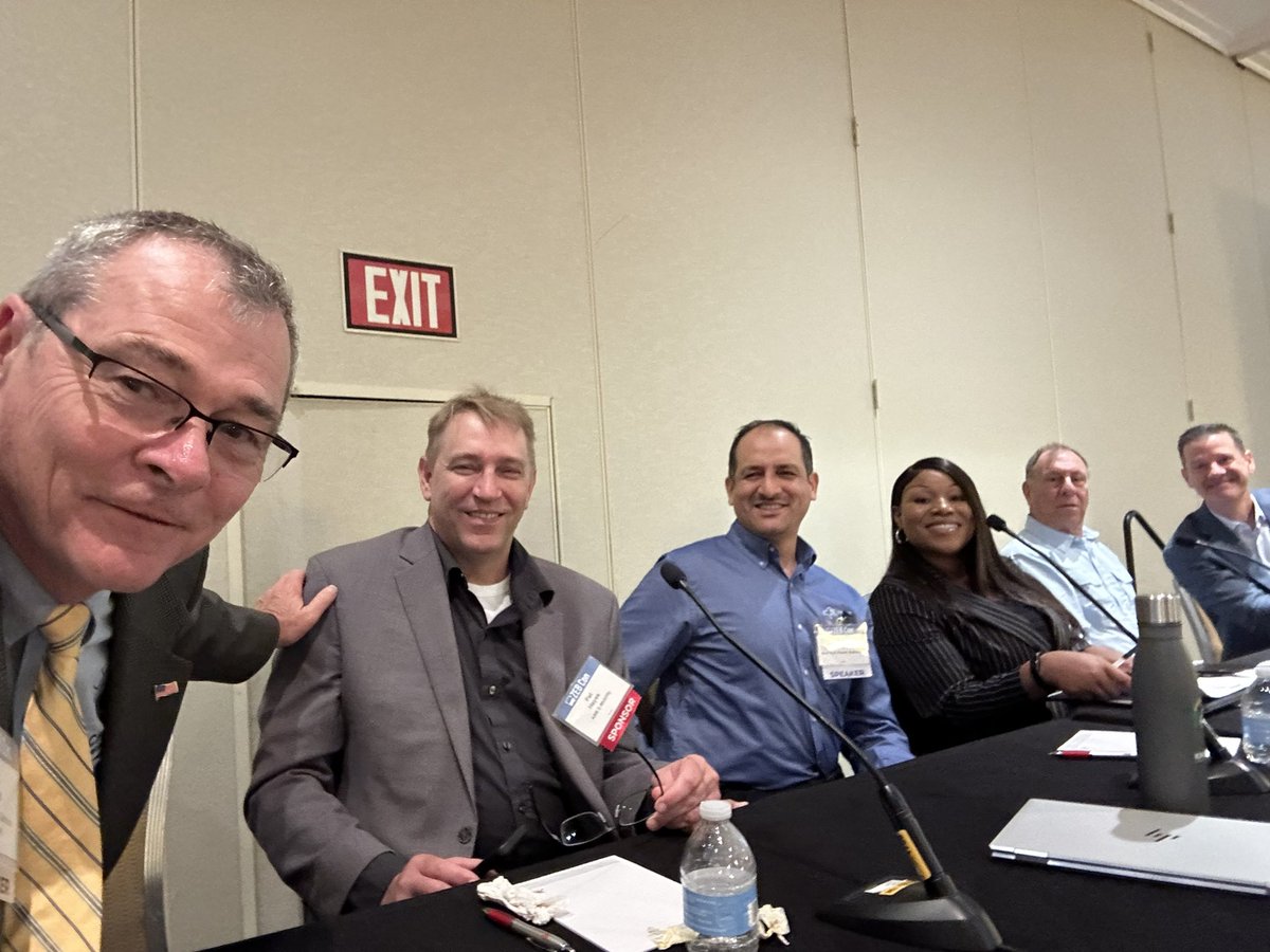 <a href="/ZEBConference/">ZEB Con</a> <a href="/universityofga/">UGA</a> My utility panel wrapping up the event. Back to Atlanta for <a href="/DragonCon/">💐🌼Dragon Con 🌹🌺</a> with my daughter.