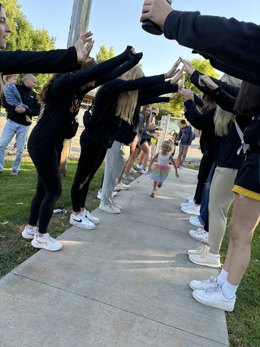 Black Hills State WBB tweet media