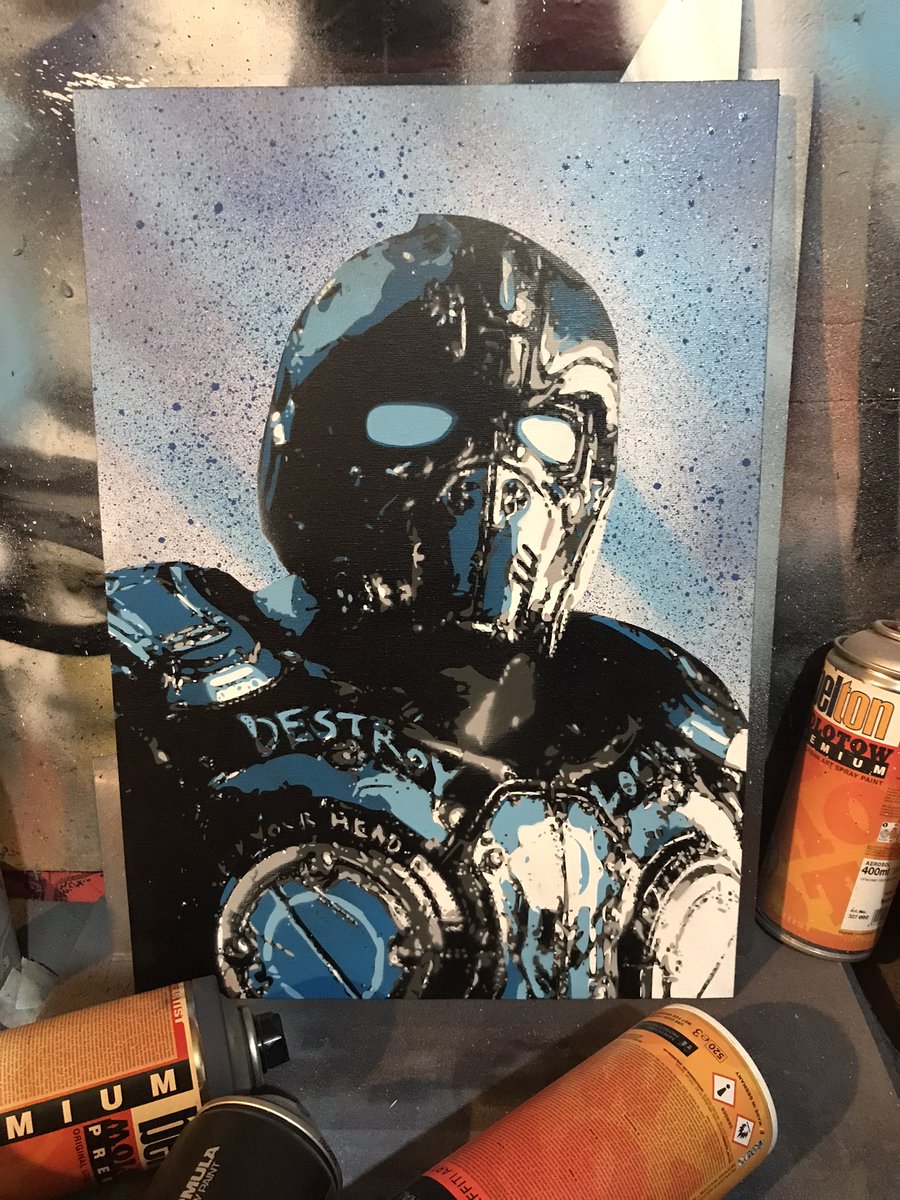 Bfl_Abdn's tweet image. I want happy with the grey background so I changed it. Let me know if you want to get your grubby hands on one. 9 available, worldwide shipping available! #claytoncarmine #gears5 #gearsofwar #savecarmine #stencilart