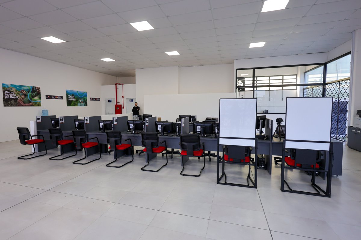 DetranSC's tweet image. 📷 FOTOS: Confira as fotos das novas instalações do Ponto de Atendimento do Detran/SC em Biguaçu! #Inauguração #DetranSC #Biguaçu #NovasInstalações #ServiçoPúblico #Mobilidade #SantaCatarina #GovernodoEstado