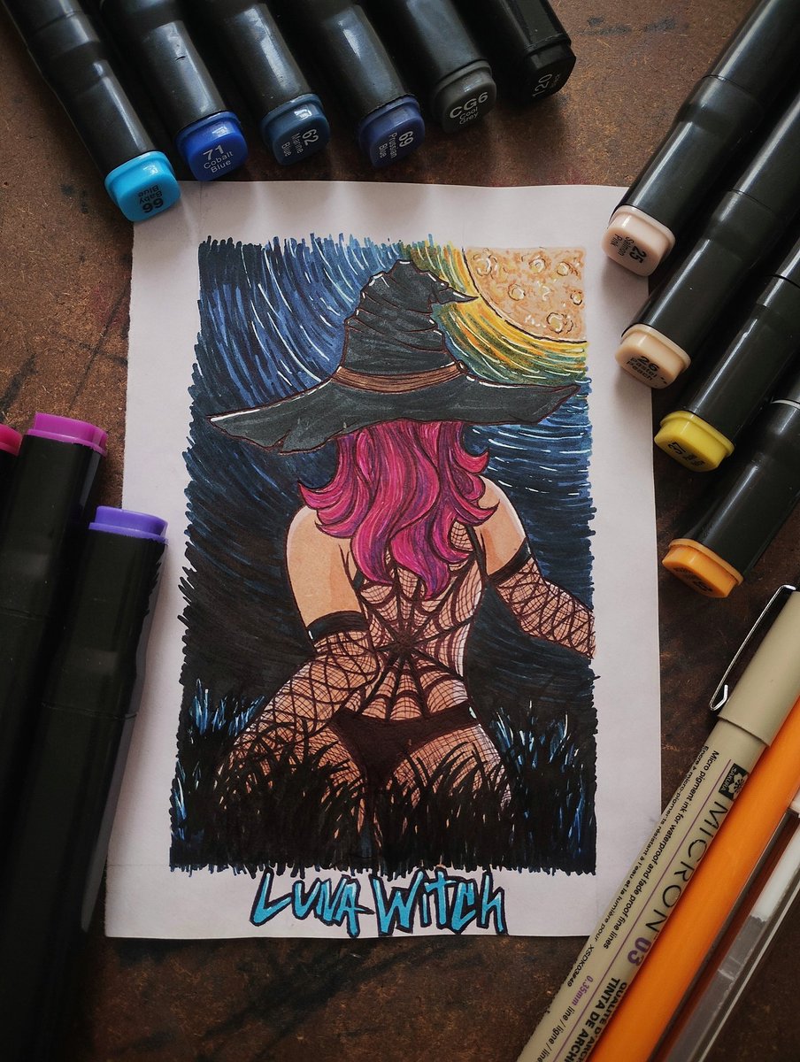 PGMX3X's tweet photo. Otra noche de insomnio y fue el turno de @Soytuluna7, una chava que sigo desde hace años y sí, es un MEGA CRUSH!!  

🌙🧹🔮😈... https://t.co/UlWhCscJ8N