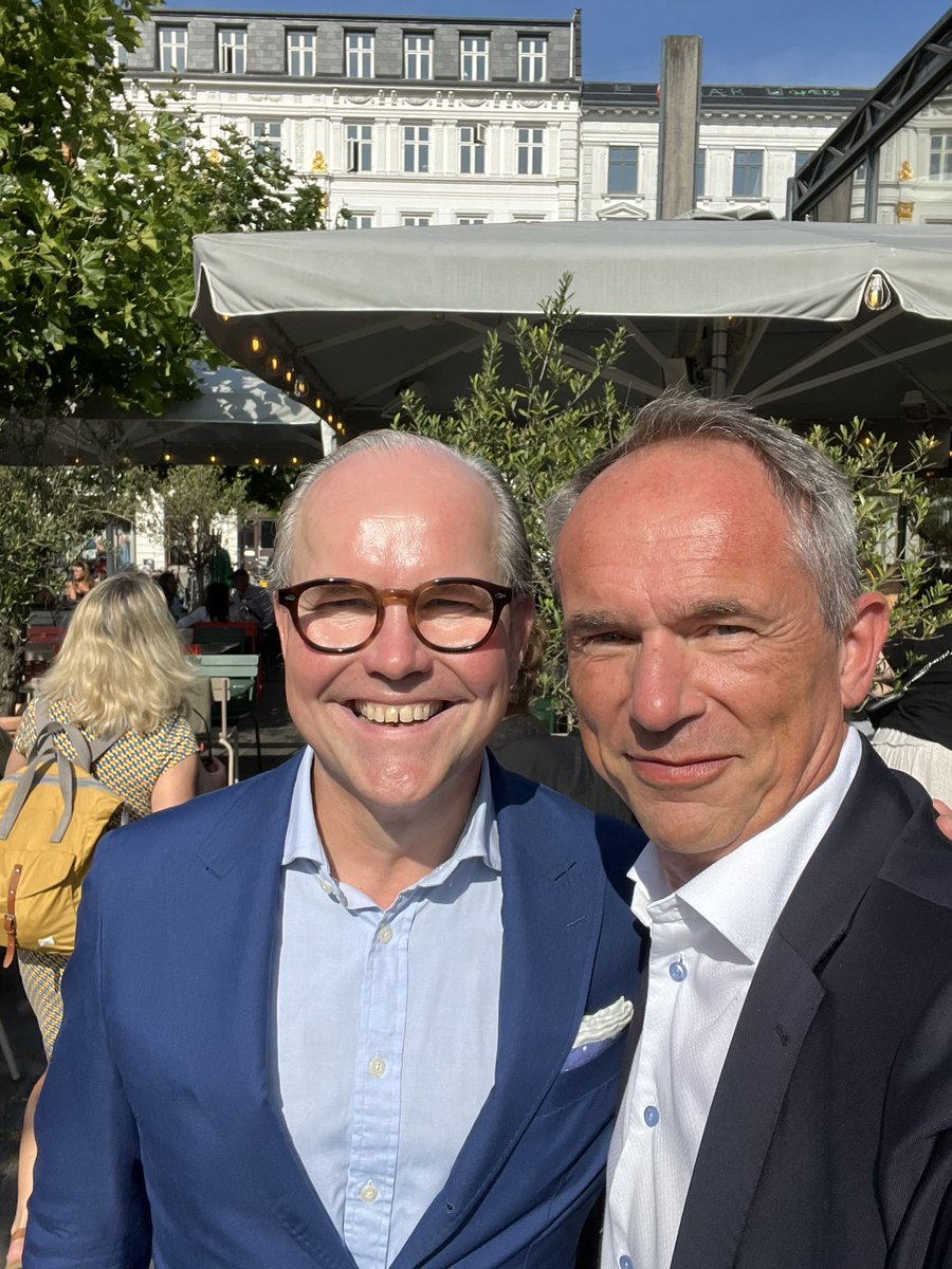 Jean-Christophe Laloux (@jclaloux) on Twitter photo Today in Copenhagen with my colleague, friend and new <a href="/EIB/">European Investment Bank</a> Group Resident Representative, Eric Gällstad. <a href="/EIB/">European Investment Bank</a> has an office in all EU Member States, ensuring proximity with our partners and counterparts. Today in Copenhagen with my colleague, friend and new <a href="/EIB/">European Investment Bank</a> Group Resident Representative, Eric Gällstad. <a href="/EIB/">European Investment Bank</a> has an office in all EU Member States, ensuring proximity with our partners and counterparts.