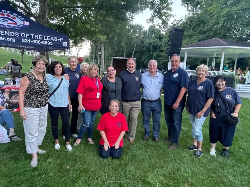 JohnMKennedyJr's tweet photo. What a fantastic night at our 5th Summer Concert Series with Rusty Spur! ๐ธ Huge thanks to everyone who donated to Paws of War. Your support means the world! ๐บ๐ธ #SummerConcertSeries #RustySpur #PawsOfWar #CommunitySupport #LiveMusic https://t.co/Ea29W5OTJo
