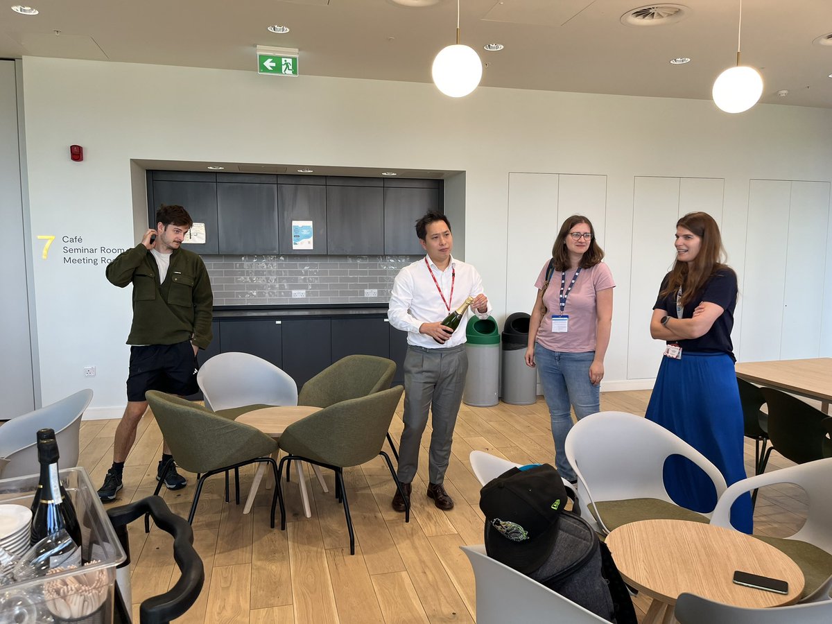 Huge congratulations to Dr Sean Zheng <a href="/SeanLZheng/">Sean Zheng</a> for passing his PhD viva today!! 🥳Sean carried out his research in the labs of <a href="/drjamesware/">James Ware</a> and <a href="/NosedaMichela/">Michela Noseda</a> 🧬🫀