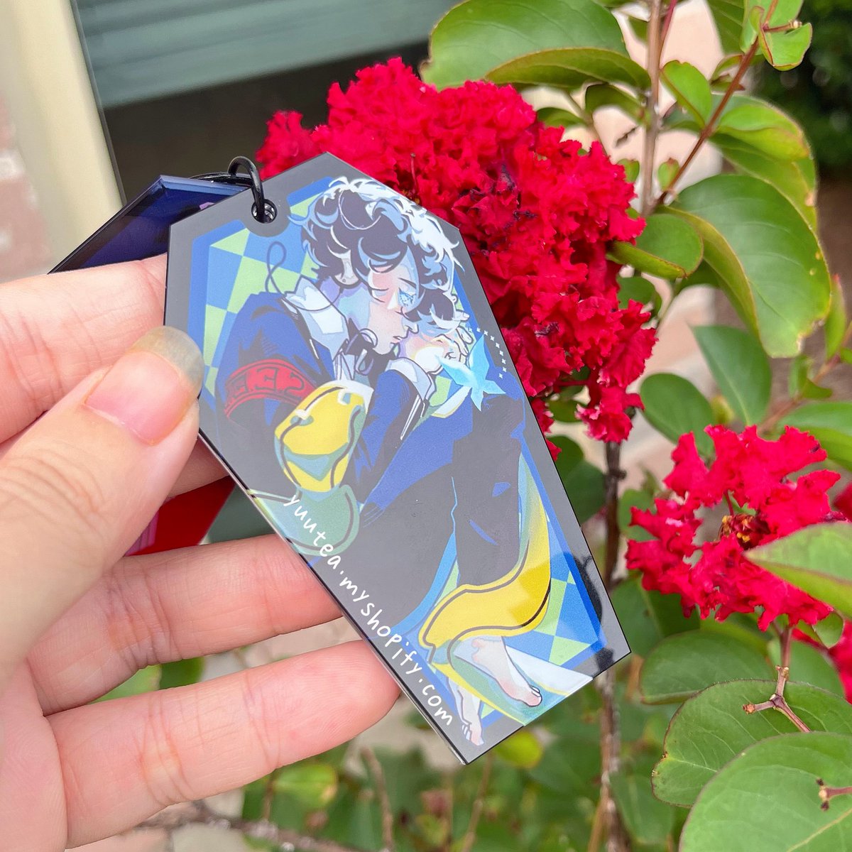 wi1tea's tweet photo. Gorgeous stuff coming to my mail today 😭🌸 the dried acrylic charm will be available for purchase this September! https://t.co/xIoIC69oig