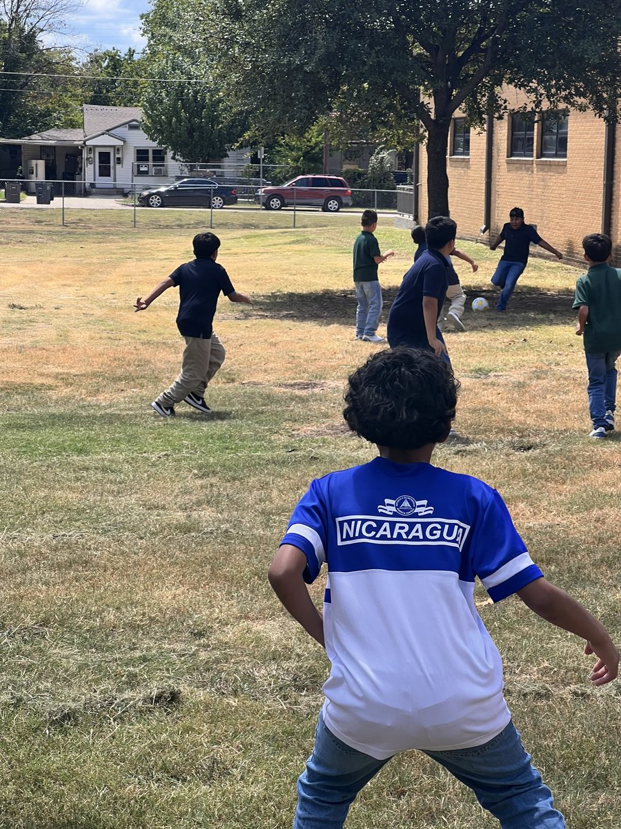 5th Grade Recess Duty!! Referee Duty! 
<a href="/nanedrab/">Nedra</a> <a href="/ChristinReeves/">Christin Reeves</a> <a href="/TBrownEducator/">Dr. Tamekia Brown</a> <a href="/ODWyattFWISD/">Oscar Dean Wyatt</a>