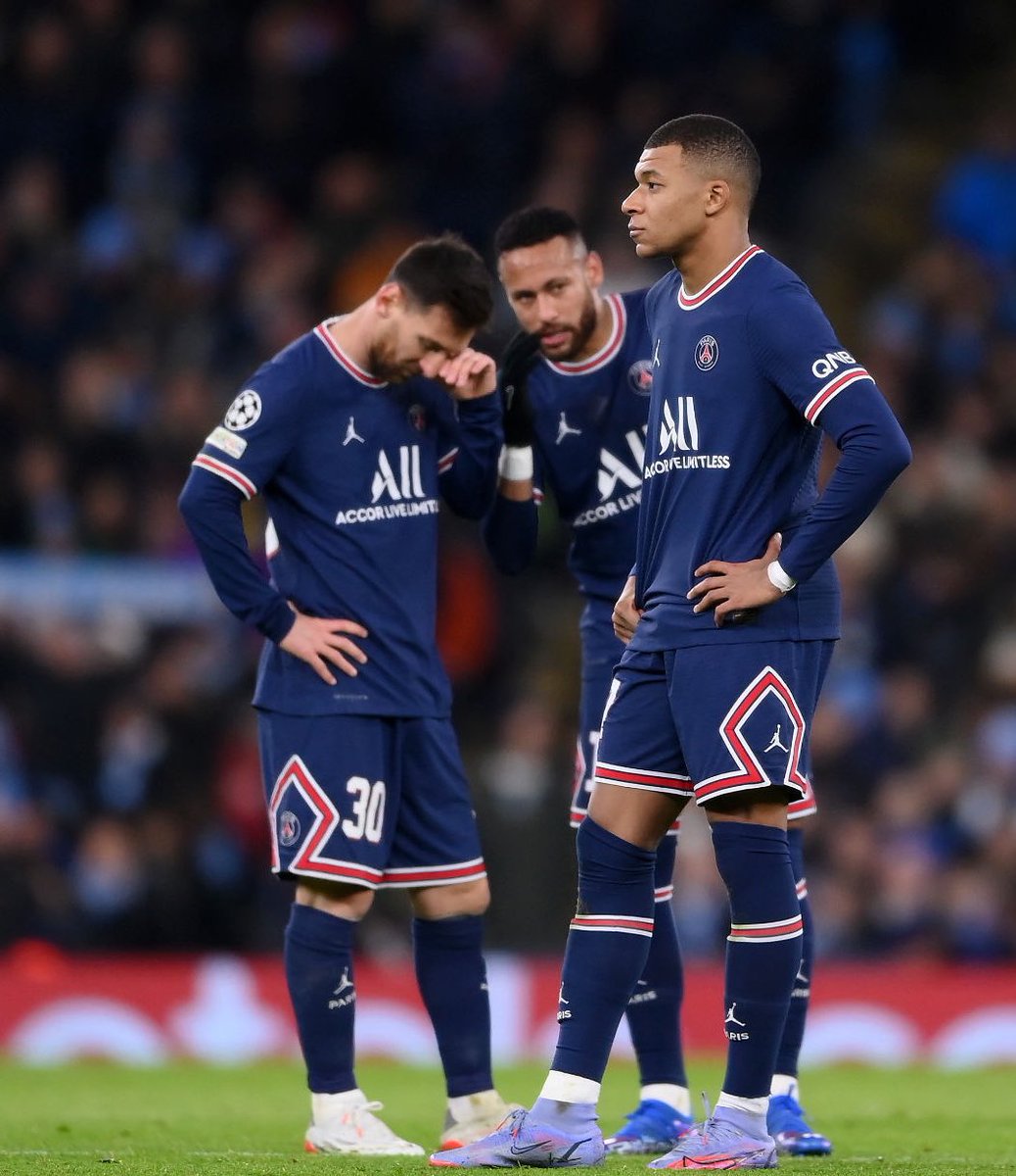 _DeJonginho's tweet photo. Bientôt, tout le monde comprendra que Mbappé est la raison pour laquelle ce trio n'a pas réussi. https://t.co/mmeva7PSgm