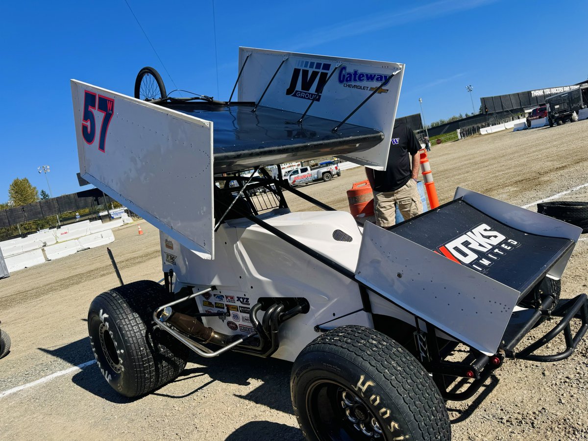 HighLimitRacing's tweet photo. Tasmanian @GoodyerJock faces his seventh new track on this American adventure aboard Kevin Kozlowskiโs Works Limited #57W.
Crew Chief @Paul_Silva57 is plenty familiar with winning at @SkagitSpeedway โ as recent as 2022 Dirt Cup.
๐บ https://t.co/7835I739i1 (๏ฟฝ๏ฟฝ:๐ญ๐ฑ ๐ฃ๐ง) https://t.co/LRQaG7Zlol