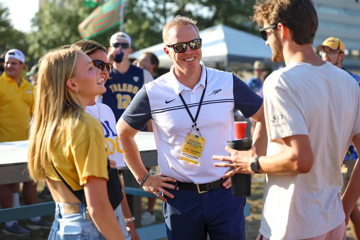 First tailgate of 2024 scenes! 🙌

#TeamToledo