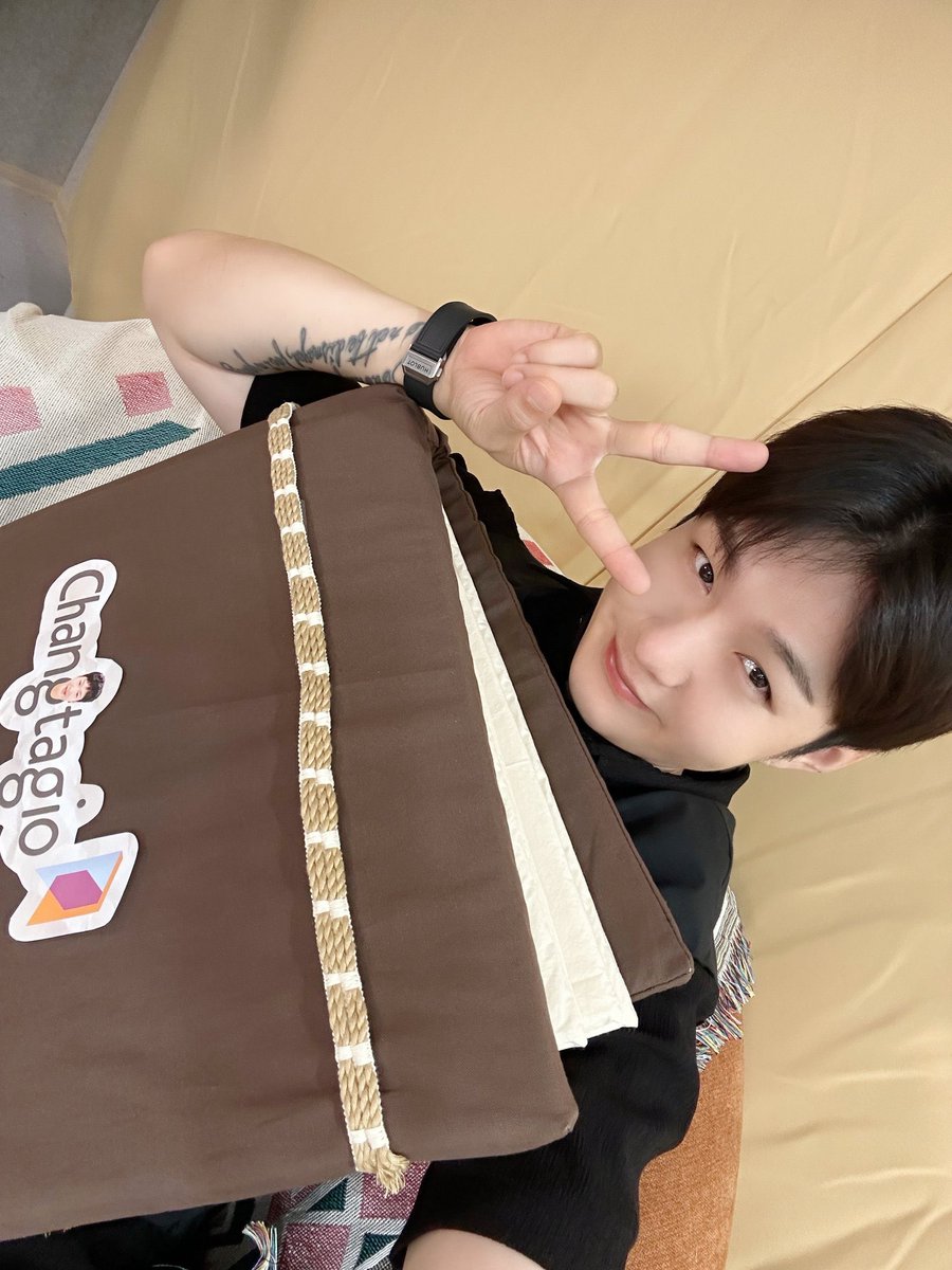 느좋
야시시 눈꼬리는 몇살을 더 먹어도 변함이 없군아