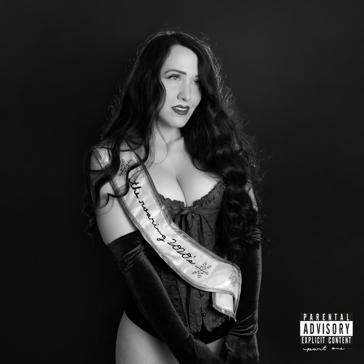 Jazz meets dark pop... old-school meets new-school... The Roaring 2020s (Part 1) is out now! 
2 years in the making. Now it's yours ffm.to/theroaring2020s