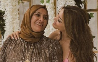 MillaL01's tweet photo. Anne-kız gibi bir ilişki 🌹
                  🧿maşallah 
 #busmer https://t.co/tNoxgeTlH1