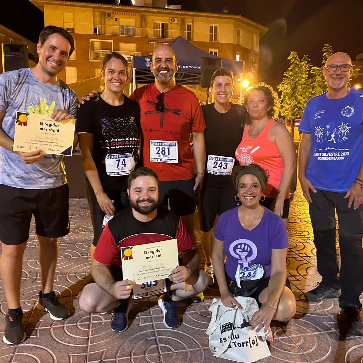 🎉 Gran èxit de la primera Cursa Solidària de Santa Rosalia #Torredembarra #FMTdb d'ahir al vespre 👉🏼 465 participants i 2.836 € per a la Fundació <a href="/lamuntanyetatgn/">Fundació La Muntanyeta</a> 

Organitzada pel Ball de Malcasats i l’Ajuntament amb la col·laboració de la <a href="/XarxaSantaTecla/">Xarxa Santa Tecla</a> 

📷 Fotos: Anna F.