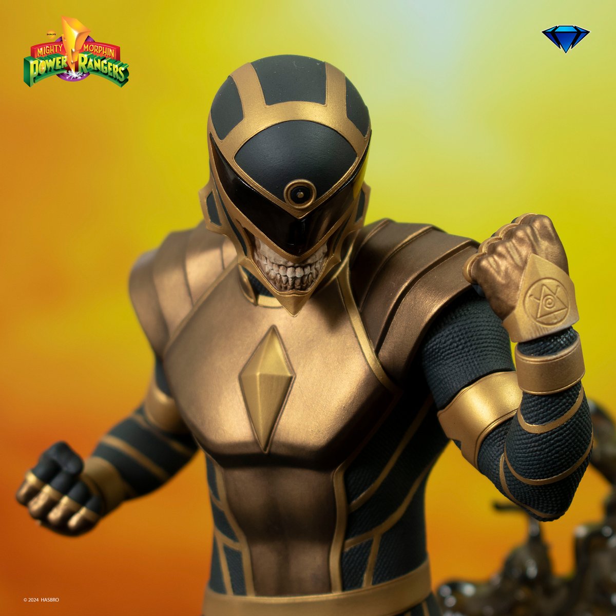 CollectDST's tweet image. 💀⚡ As seen in Boom! Studios’ #PowerRangers comics, the Death Ranger has arrived in the Gallery Diorama line of statues, wearing his black Omega Ranger armor with a skeleton’s grin underneath.

Pre-order at bit.ly/DeathRangerGal…

#CollectDST #DiamondSelectToys