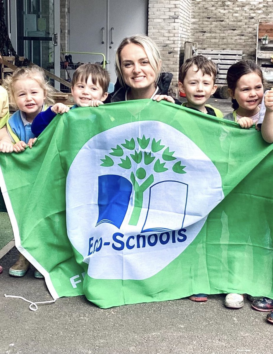 Largs Early Years Centre (@largseyc) on Twitter photo ♻️After working in line with <a href="/KSBScotland/">Keep Scotland Beautiful</a> over the last year, we are delighted to have gained our Eco-schools green flag 🌳Our children have been involved in experiences to learn more about the environment, Eco stay & play sessions for our families and a community beach clean ⭐️ ♻️After working in line with <a href="/KSBScotland/">Keep Scotland Beautiful</a> over the last year, we are delighted to have gained our Eco-schools green flag 🌳Our children have been involved in experiences to learn more about the environment, Eco stay & play sessions for our families and a community beach clean ⭐️