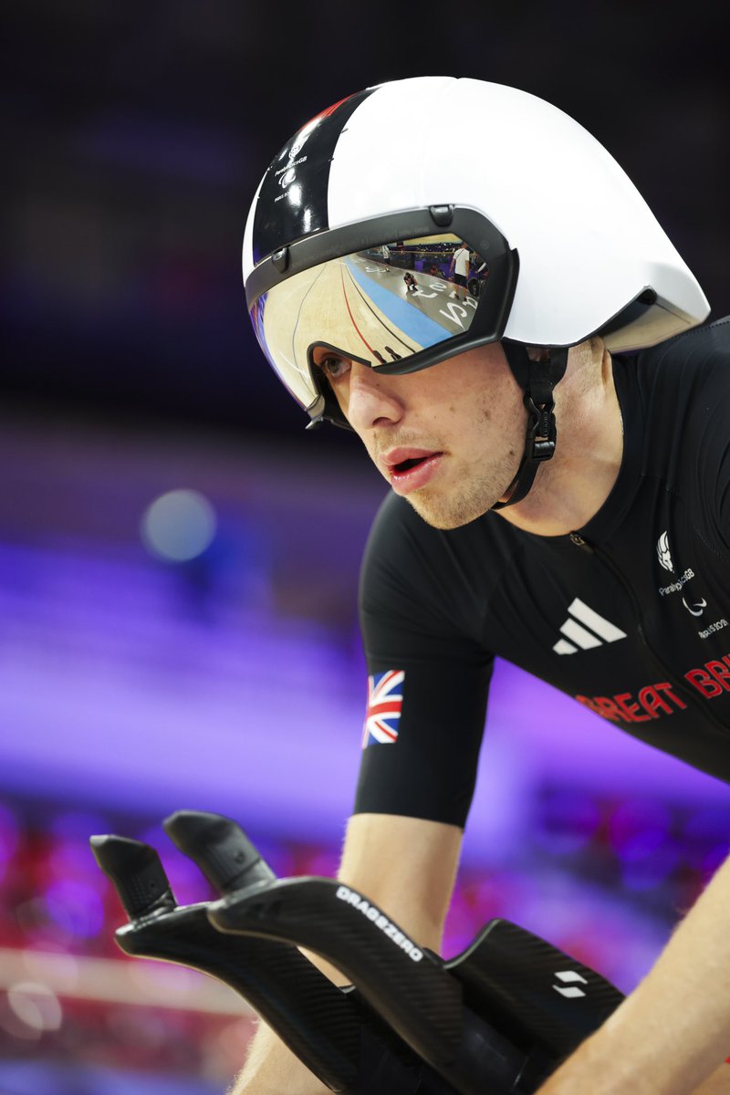 Well, the time has come! My @paris2024 campaign begins tomorrow!
.
Excited to get on the start line and see what the legs can do! Huge thanks to everyone for all the support! 
.
#paralympics #paris2024 #cycling #paris