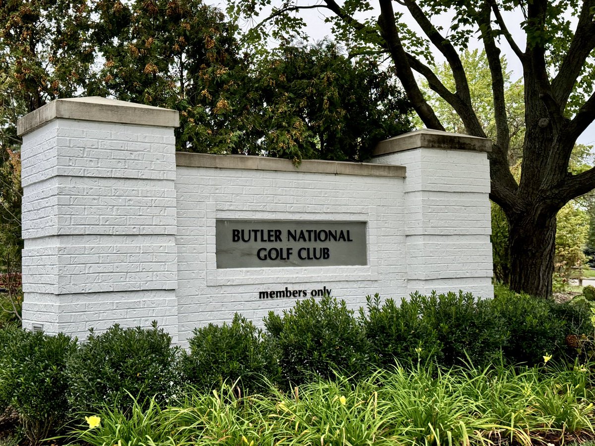 CC_Leaderboard's tweet photo. Round 1 of the #2024CC at Butler National is in the books!!! With handicaps in play, Ty gets 7 strokes #BackTees #Logo? #SausageParty #OnTheTee #AnswerTheBell #Top10
Ty: 43 - 47 - 90
B: 41 - 40 - 81
Next round is tomorrow at Skokie Country Club https://t.co/6e2wWT1XYt