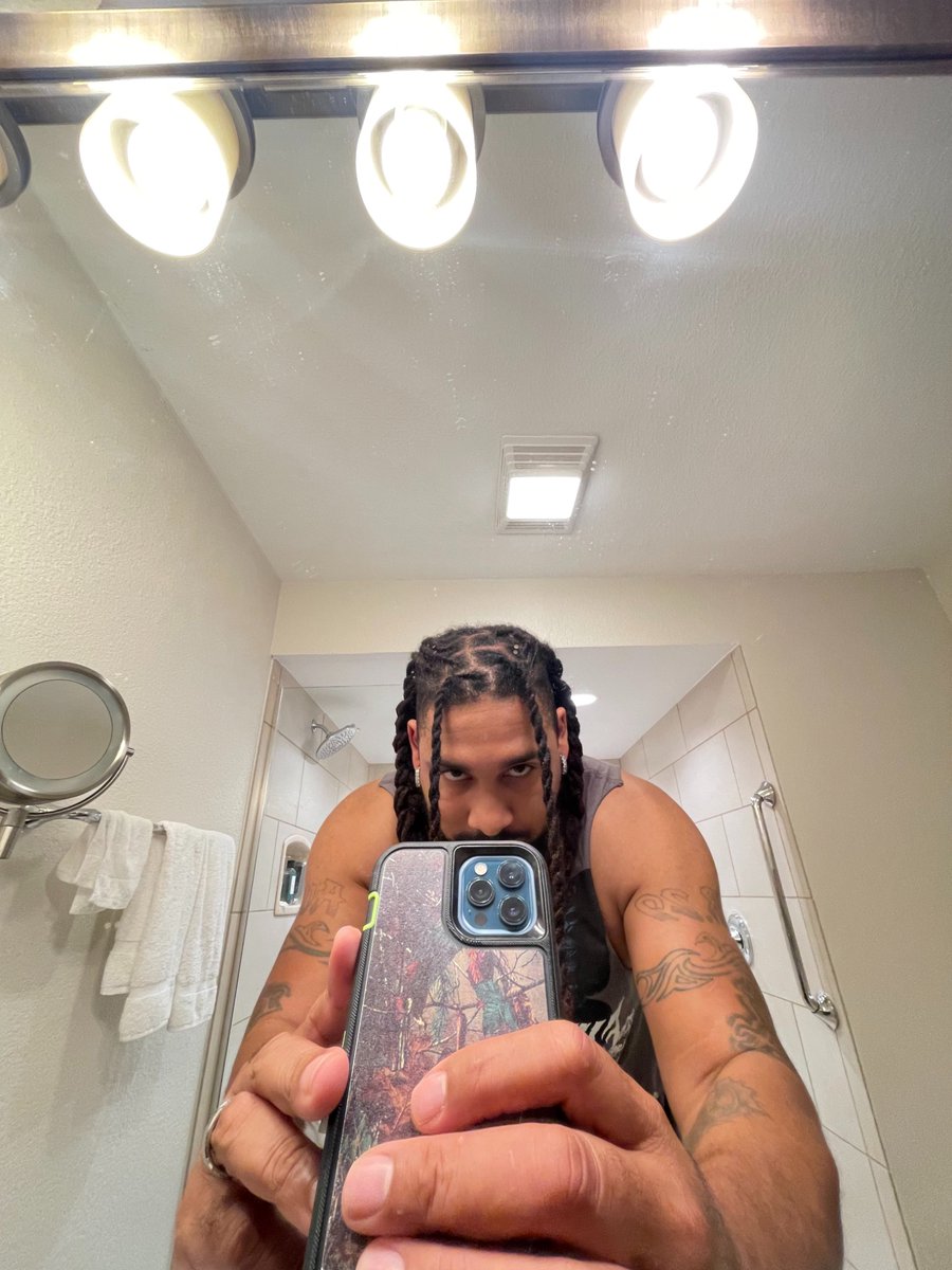 Jayecane's tweet photo. who hasn’t won on my page yet ? https://t.co/1hTgw9wA4j