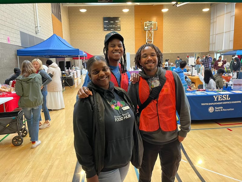 rainierbeach's tweet photo. Thank you times a million for the best Back 2 School Bash. Rain, weather, nothing would stop us from seeing our neighborhood friends and family.
Have the best school year Rainier Beach, we will be here cheering you on!
#B2SB #RBAC #RainierBeach #Seattle #SeattleEvents https://t.co/fLzgoyEH0Q