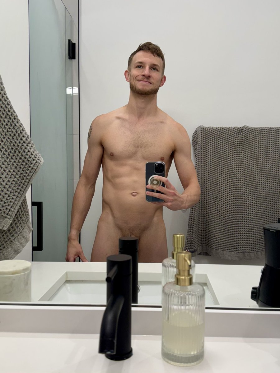 RC5_XXX's tweet photo. Settling into the new bathroom 😏 https://t.co/8ssd2SnO4d