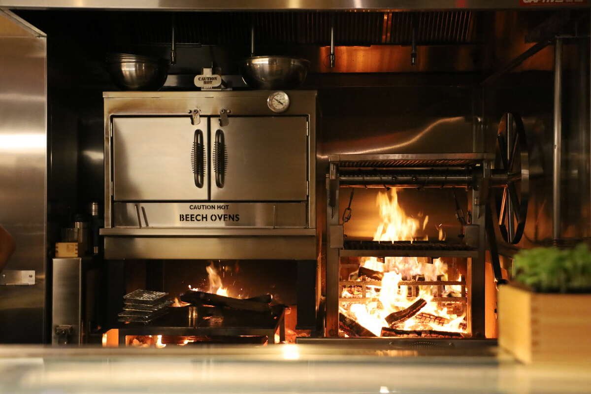 JadeRange's tweet image. Our Beech Ovens are custom built to suit your style and needs - because your kitchen deserves the best. 🔥

#beechovens #commercialkitchendesign #commercialkitchenequipment #middleby #restaurantkitchen #restaurantdesign