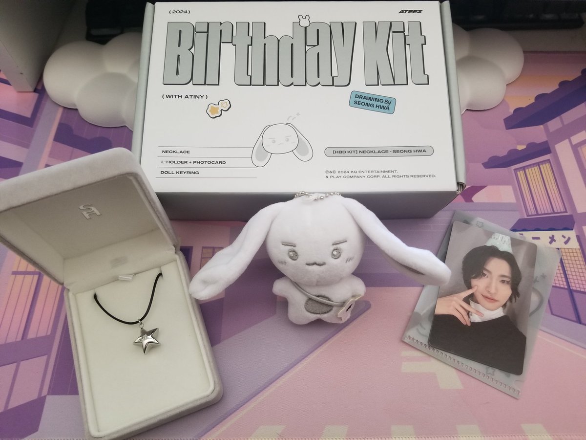 atzbbz's tweet photo. thank you so so so much for hosting @yirthmarkgos !!!! I'm so happy to finally have a hwa bday md 🥺🥺 #yirthmarkproofs https://t.co/6IOdxo8dle