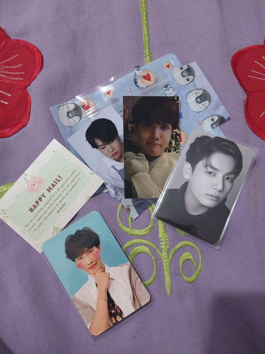 rkiveartts's tweet photo. 💌 feedback positivo para a @koobicollect que me vendeu esse hobi, muito bem embalado, uma compra tranquila e foi rápido também além dos mimos que eu amei https://t.co/G6nDKf5Ko6