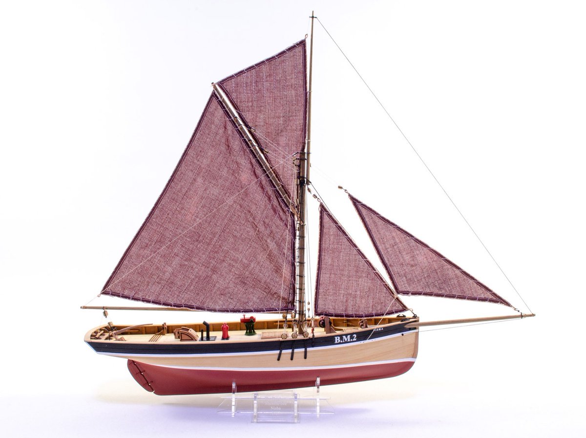 The ‘Mumble Bee’ was cutter rigged, full bowed and broad beamed. They were strongly built and many survived to a good old age. Because of their fine lines, a few of these vessels were converted to yachts in their later life. Kit from Vanguard Models.
#agesofsail #hobbykit