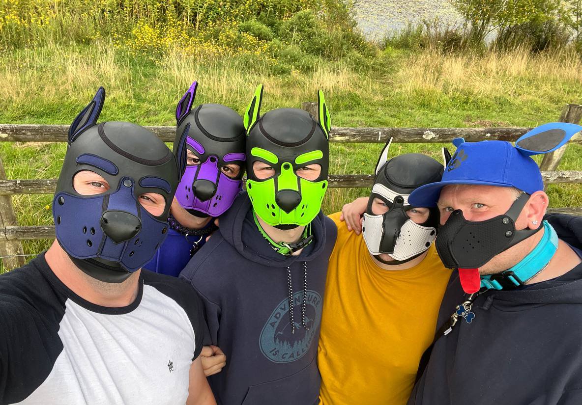 Hello world :) 

Fresh and exciting things are coming - say hello to the Nuzzles team! 

🔵Ditch (no x, booo)
🟣<a href="/sloththepup/">Pup Sloth</a>
🟢<a href="/troublepup123/">Trouble</a>
⚪<a href="/ragpupuk/">Ragpup on 🟦🦋 🔜 Nuzz</a>
⚫@rubbertimothy

See you all soon!
