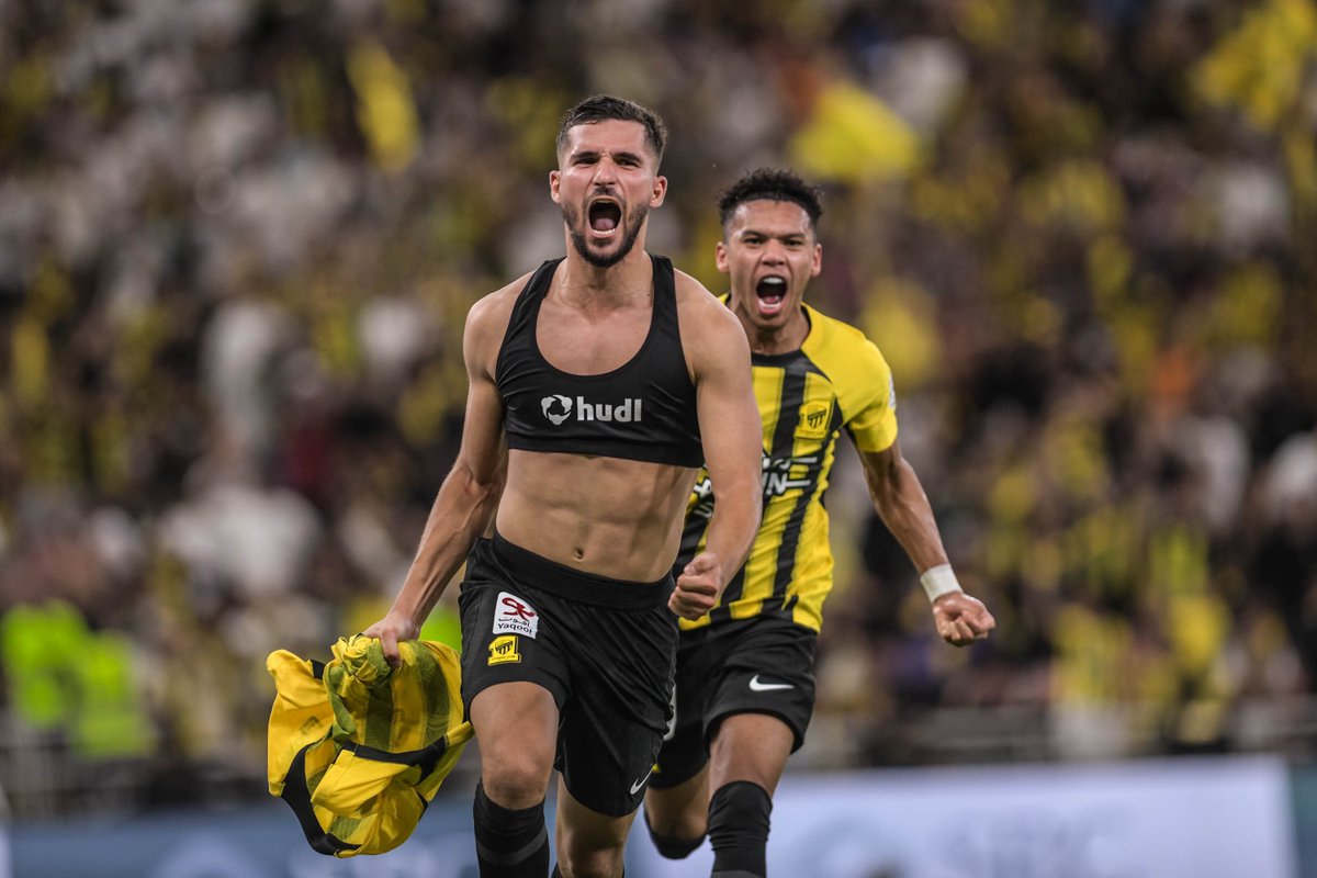 ittihad's tweet photo. 📸| يا حلاوة الفوز يا حلاوة 😋👏
#الاتحاد_التعاون https://t.co/rEjmcoajby