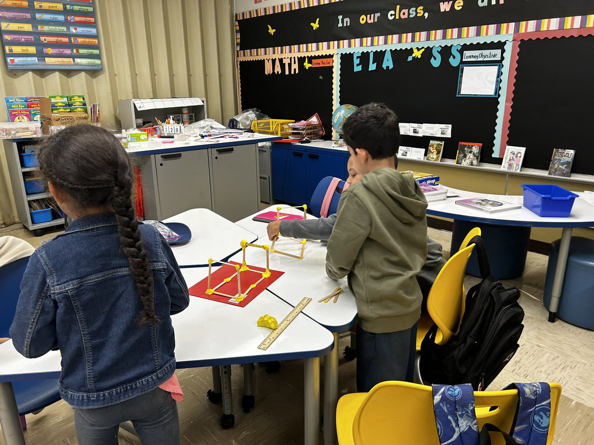 LisaG2_AISD's tweet photo. @WooldridgeElem is building g some strong engineers. Our 3rd grade students are building structures out of clay as a hands on experience! We love seeing students so engaged! @katrinabailey08
#quailpride #wooldridgepride #goquails #weareaisd https://t.co/Iz1aF4CAro