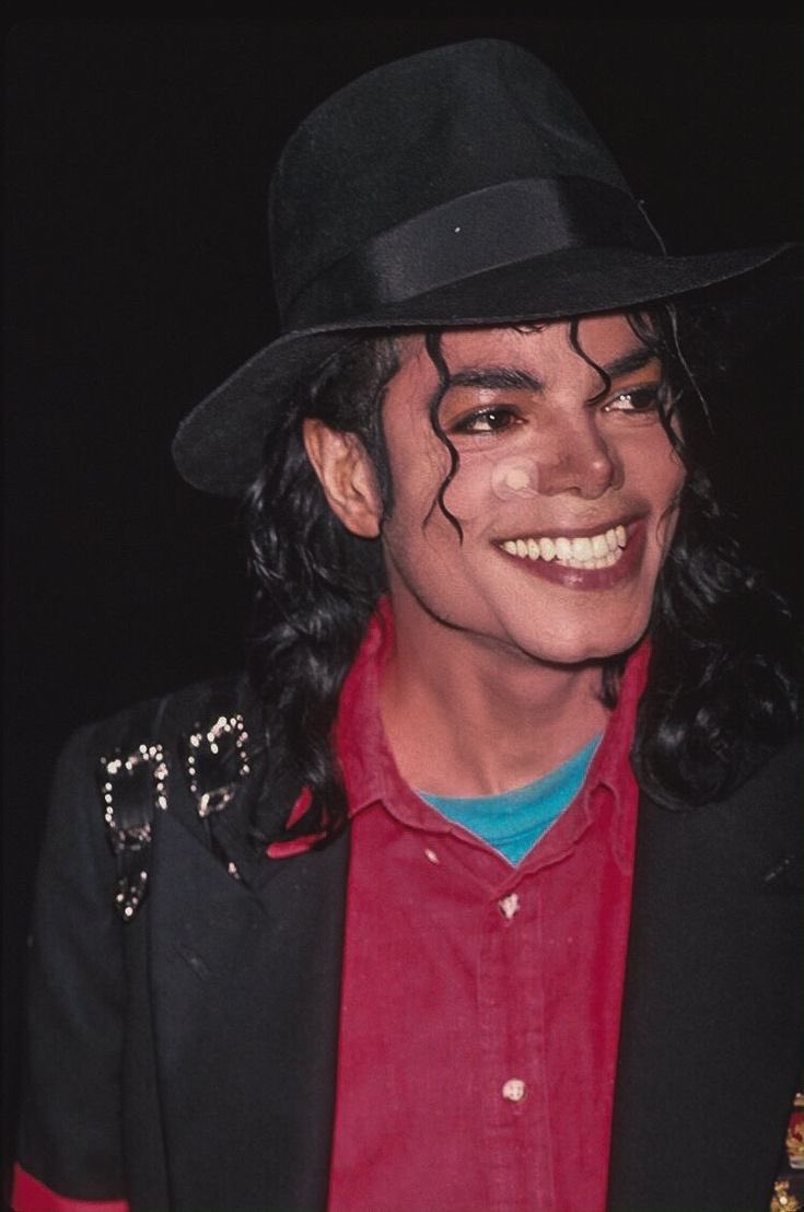 happy birthday applehead <3