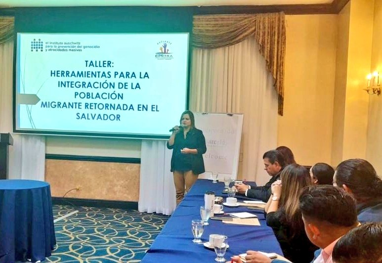 PDDH El Salvador (@pddhelsalvador) on Twitter photo Gracias al #TrabajoConjunto de #ProcuradoraDDHH <a href="/RaqueldeGuevara/">Raquel de Guevara</a> y <a href="/genprev_latam/">Instituto Auschwitz - LATAM</a>, #AdjuntaMigrantesySeguridad Ana Ruth Lara participó en el taller: Herramientas para la Integración de la Población Migrante Retornada en El Salvador, como parte del Proyecto de Prevención #AIPG. Gracias al #TrabajoConjunto de #ProcuradoraDDHH <a href="/RaqueldeGuevara/">Raquel de Guevara</a> y <a href="/genprev_latam/">Instituto Auschwitz - LATAM</a>, #AdjuntaMigrantesySeguridad Ana Ruth Lara participó en el taller: Herramientas para la Integración de la Población Migrante Retornada en El Salvador, como parte del Proyecto de Prevención #AIPG.