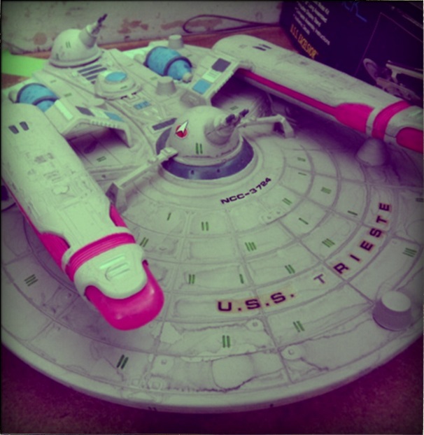 portalrealm's tweet image. USS Trieste made for DS9 - not seen on screen
I don't like this one...