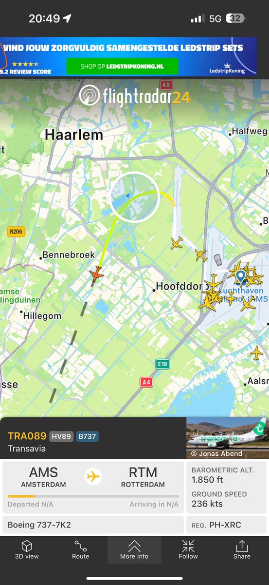 Zeg <a href="/Schiphol/">Amsterdam Airport Schiphol</a> <a href="/transavia/">transavia</a> dit is wel een heel kort bochtje en erg laag. Leek wel op formule1. <a href="/SchipholWatch/">SchipholWatch</a>  #geluidsoverlast