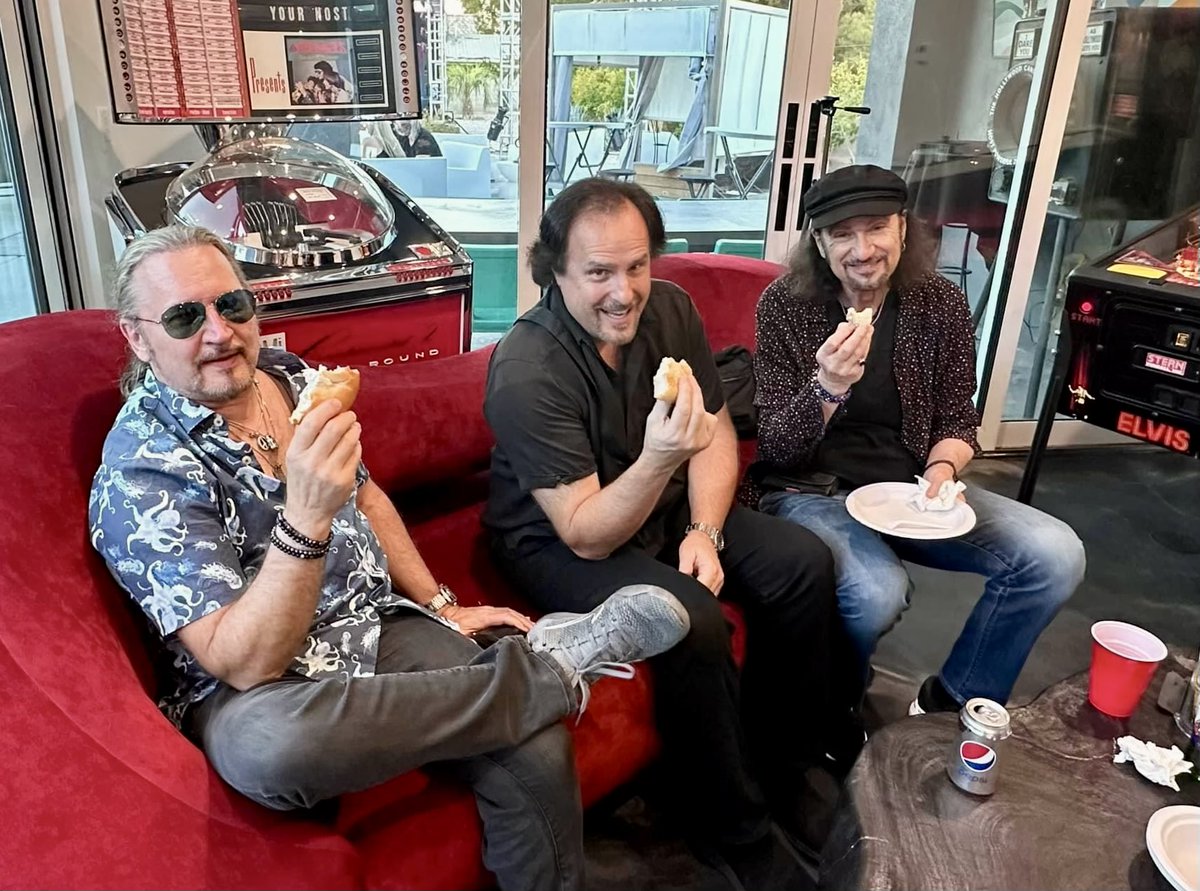 brucekulick's tweet photo. Bagels and cream cheese with Eric Singer and "The Mentalist" Gerry McCambridge at a Las Vegas party.  Good times in Vegas!  @Mentalist https://t.co/INHaREMVrQ
