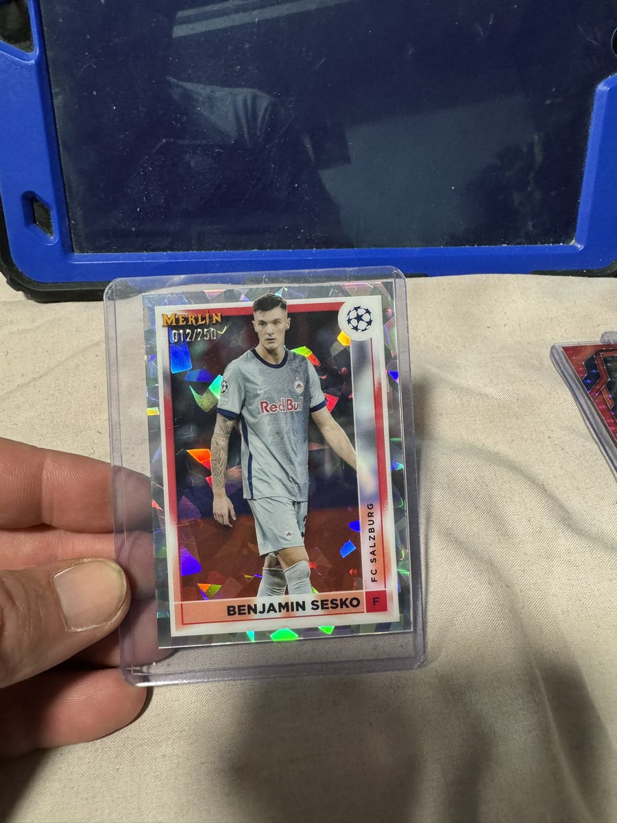 Topps Merlin Collections Benjamin Sesko (012/250)
#Topps #Merlin #Sesko