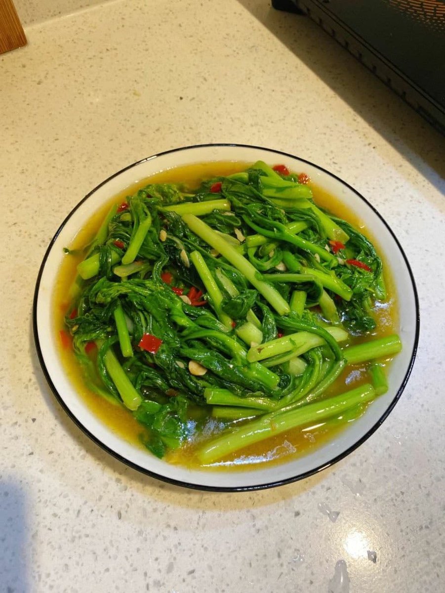 I ⳿am ​surrounded ﾞby  love ⳿and ᠍support, ⳿and ﾠI cherish it