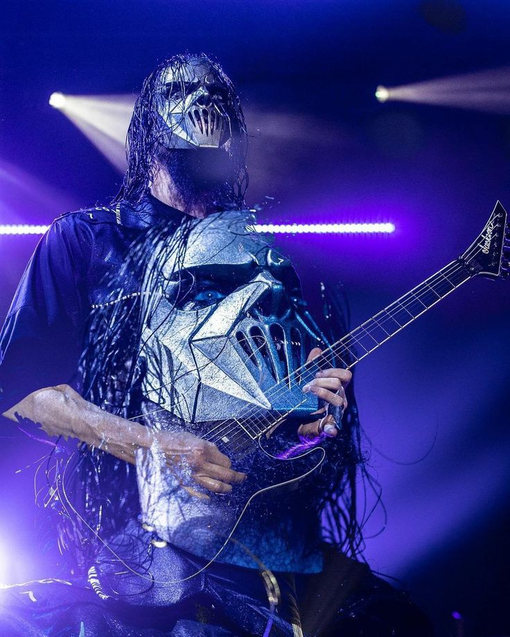 sometimes mick thomson (@dailynumber7) on Twitter photo 