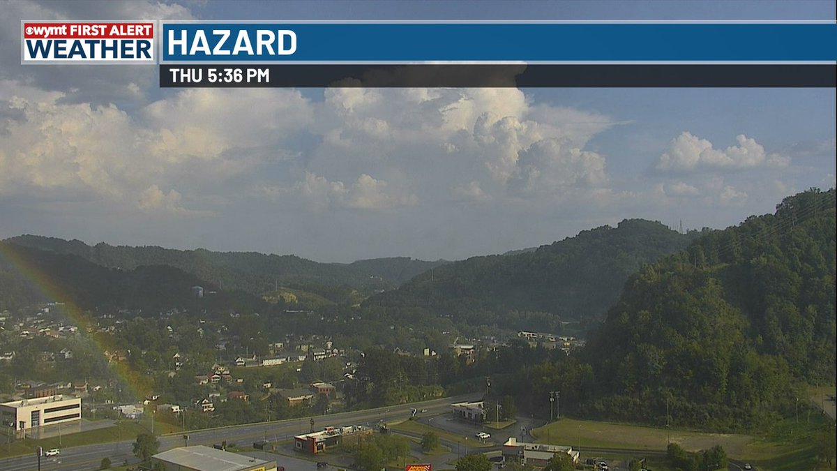 We are seeing a line of showers and storms push through Eastern Kentucky. This is the current scene here at the WYMT Studio here in Hazard, and if you look at the bottom left corner of this photo, there is a nice rainbow being picked up.
More weather at wymt.com/weather?utm_so…