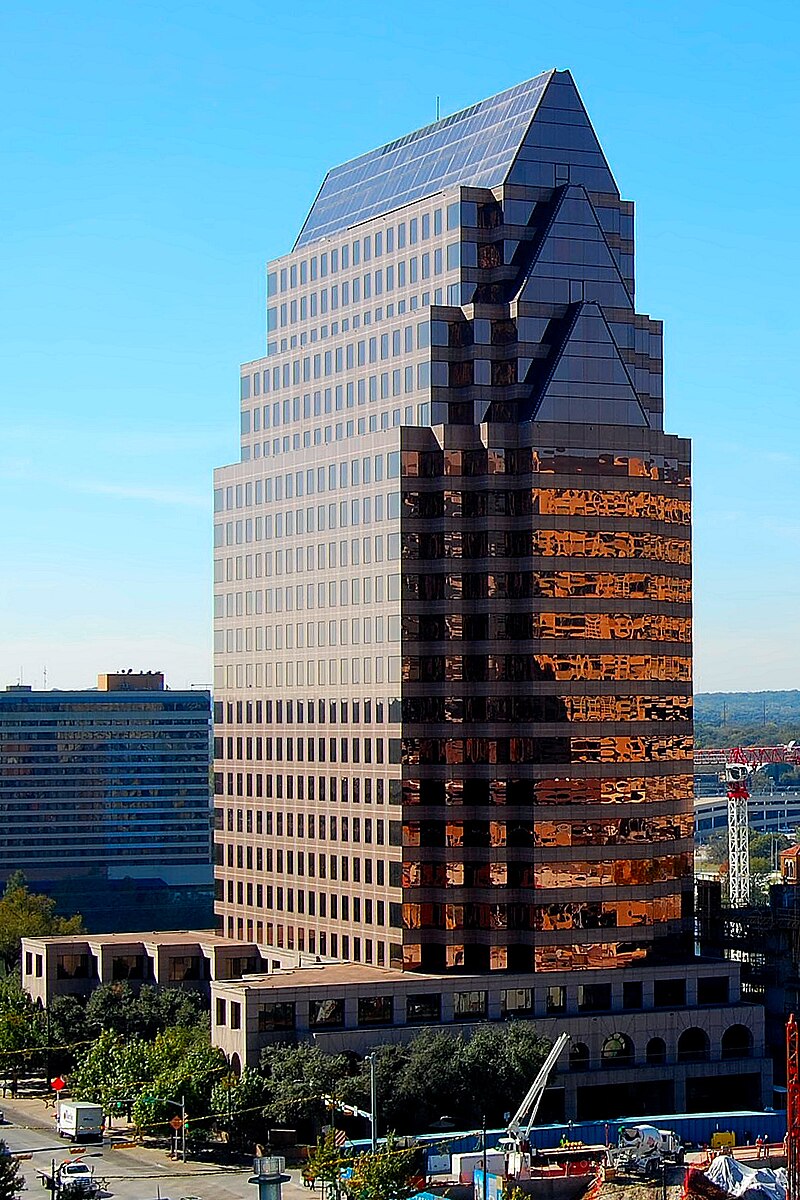 AshR202's tweet photo. @mcmansionhell We had some stuff in Austin but most of it's too new
(Frost Bank tower, One 11 Congress, 100 Congress) https://t.co/EYYhe21WFk