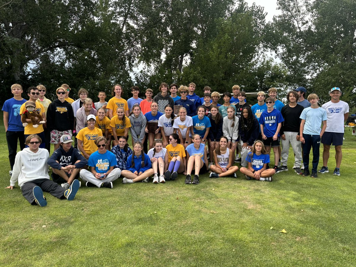 Great start to the year! Both boys and girls bring home the championship to kick off the season. Lots of medalists on both sides, full results are below. Great day to be a Bulldog! #WTMB onlineraceresults.com/event/view_eve…