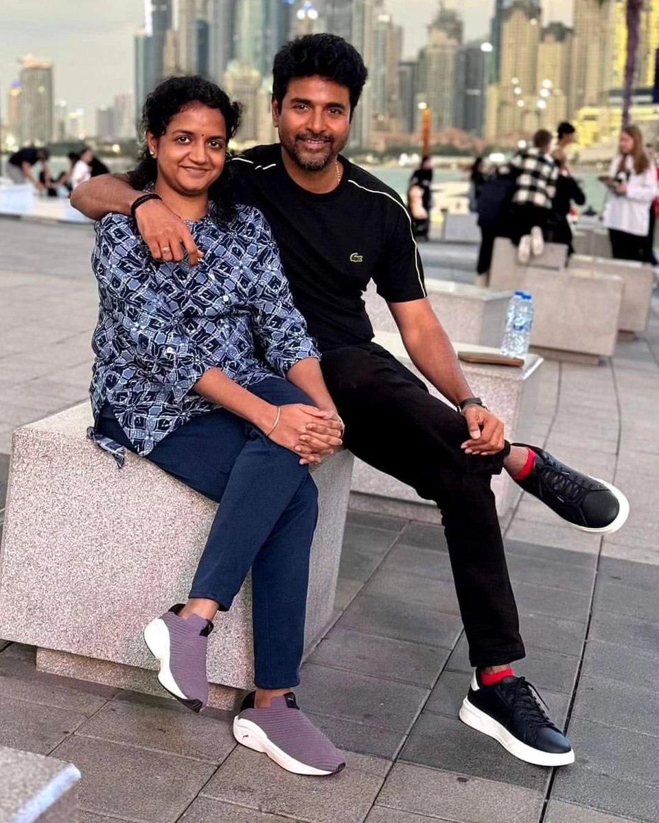 SNBalajiSK6's tweet photo. Wow pic of the day 😍❤️📸
@Siva_Kartikeyan Anna ❤️ Anni ❤️‍🩹

#Amaran #SK23 #AmaranDiwali https://t.co/53P52Mp9kx