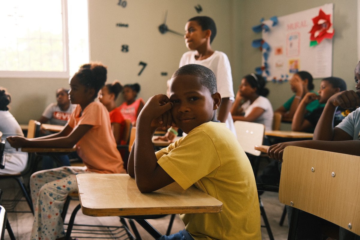 Tyllershelton's tweet photo. So happy I got to break out the @FujifilmX_US for my recent trip to the DR with @compassion 🫶🏼🇩🇴✨🎥 https://t.co/YnRkH1aWMi
